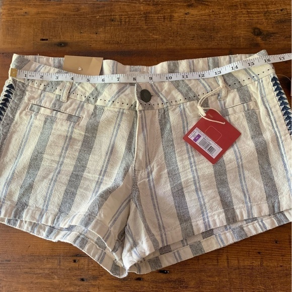 Mossimo Chambray Denim Striped Cotton Lightweight Shorts Sz 11 - Picture 6 of 9